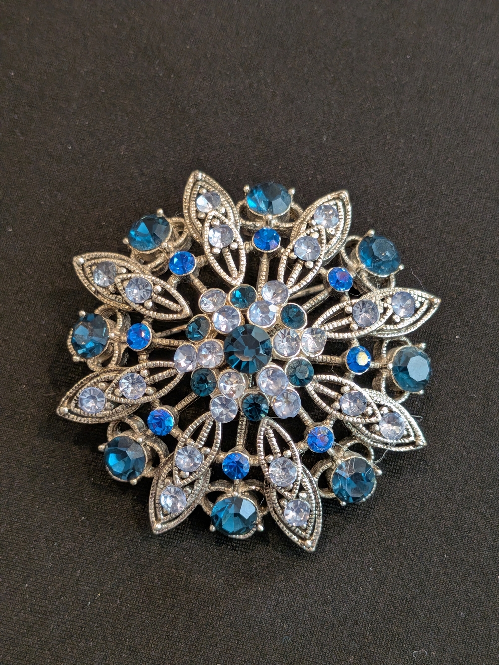 Liz Claiborne Sparkling Blue Floral Statement Brooch - Women's Jewelry Vintage